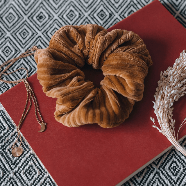 Chouchou scrunchie velours côtelé - coloris au choix
